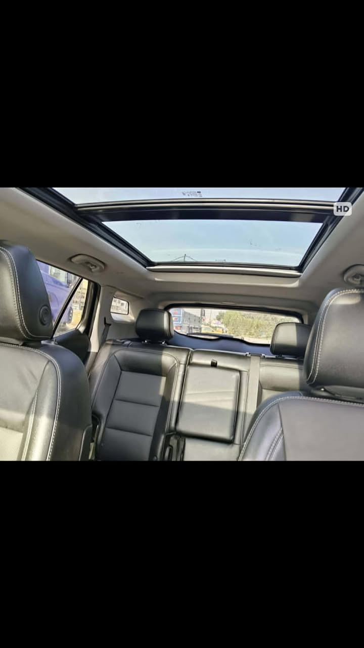 سلام عليكم من رخصت الادمن المحترم للبيع جمسي تيران موديل 24 فول الفئة SLT ماشيه 2000 مايل 
المواصفات 
شاشه ايباد
بنوراما
تحكم صوت سستم متكامل 
داخل جلد 
كشنات كهرباء 
هاند بريك بصمه 
تبريد قطعتين
نقاط عمياء 
حساس خلفي 
فور ويل 
كشن السائق خزن
قياده ذاتيه 
فول تحكم استيرن
مكينه كير بشرط 
باتري جديد 
حجم الويل 19 
كامري أماميه رادار
مكينه تيريو 1500 
بعدهه بدهن الشركه
السعر 
155 وبيهه مجال 
ماشيه 2000 
بسمي 
المكان بغداد 
رقمي ***********
***********
