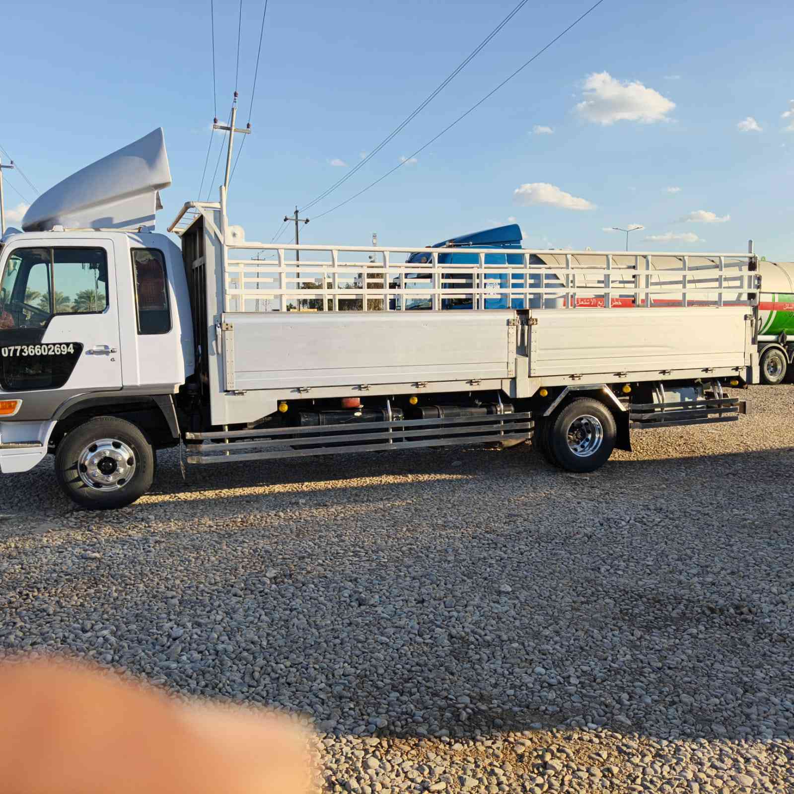 السلام عليكم هينو للبيع موديل 91 ماكينه 80 عادي لا صرف ولا بخار سياره زوج تاير سياره مطوله 50 السعر 190 وبها مجال قليل سياره باسمه سنويتها لل 28 رقم الهاتف ***********
