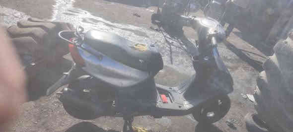 البيع السعر 200 هاذ رقمي *********** بيه لو بكن لو زنجيل
