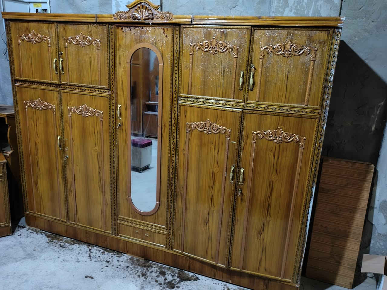 غرفة طابقين ٥ باب انضف من الصور السعر، ٤٠٠ ألف، عنوان حلة نادر ٣ مقابيل المركز الصحي معرض احمد العنزي لاثاث المنزلي واتساب ***********
