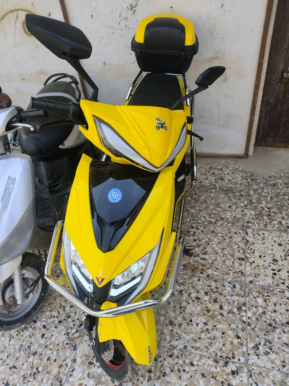 دراجه شحن 2025 للبيع ستخدام اقل من شهر
 السعر 700 جديده ( 6 )بطاريات ملف 2500
 العنوان ابو غريب رقم الهاتف 
***********///***********