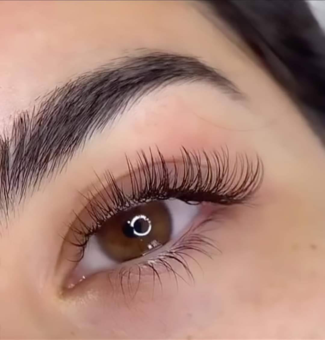 مليتي من فراغات حاجبج🤔
حاجبج خفيف وتريدين تثخني 🧐
زين رموشج شلونها تريدين تكثفيها وطوليها 🤨

😎الحل عندي  
⭐️تركيبه زيتيه لتكثيف الرموش والحواجب⭐️

🤓استعماله سهل جدا🤓
قبل متنامين حطي على رموشج وحواجبج ونامي والصبح غسلي
وحتى متنسي حطي الزيت يم فراشج 😁 انسي جلسات ولرموش وغير فقط ستعملي سيروم زيوت طبيعيه لحاجب ولرمش يكثف يطول شعر لحاجب ولرمش  وينبت. شعر خلال خمسه تيام


**إذا كنت صاحب هذا الإعلان وتريد حذفه لأي سبب، رجاءا أرسل رسالة إلى الدعم الفني**