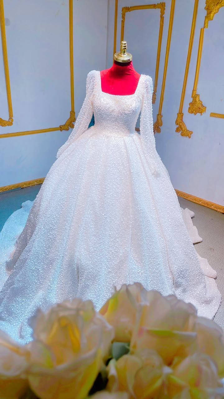 بدلات زفاف والوان  وفساتين   باسعار مناسبه كله نضيف


**إذا كنت صاحب هذا الإعلان وتريد حذفه لأي سبب، رجاءا أرسل رسالة إلى الدعم الفني**