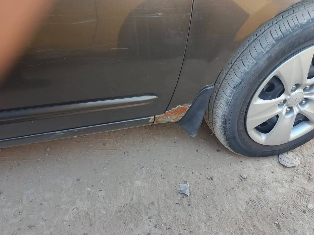 السلام عليكم كيا رندو موديل 2009 كير مكينه تبريد وتدفئة خير من الله حداديه نص عمر مكينه 2400  بسمي السنويه رقم بابل حادثه جاملغ امامي الأيمن من أمريكا سياره لبيل واحد *********** اتصال وات ساب السعر 98 سونر بيه
