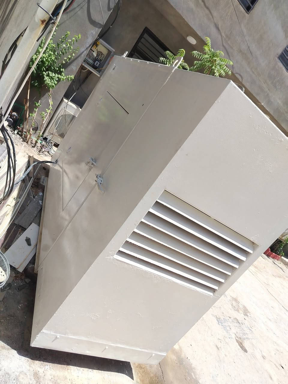 للبيع مولده بيركنز انكليزي كاتم 45 KV السعر 53 اوبيها مجال للأستفسار ***********
