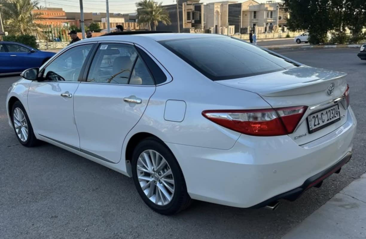 السلام عليكم 
للبيع مكلف بالنشر 
كامري 2017 GLX ام التريشة الحمرة
خليجي مكفوله كفالة عامه عدى شخط بسيط موضح بالسونار
رقم شمالي تحويل ثاني يوم
ماشيه 132 الف كيلو
السياره فول مواصفات 
حساس امامي
حساس خلفي
كامره
بصمه
فتحة سقف
بردة
كشنات جلد ومدوشمها فوكاه جلد ابيض
انارة داخلية بلادي لون ازرق+ وردي
انارة ترحيب
شاشة اعطال بالكيلو متر دشبول ذكي
مكان السيارة ديالى 
للاستفسار اكثر ***********
