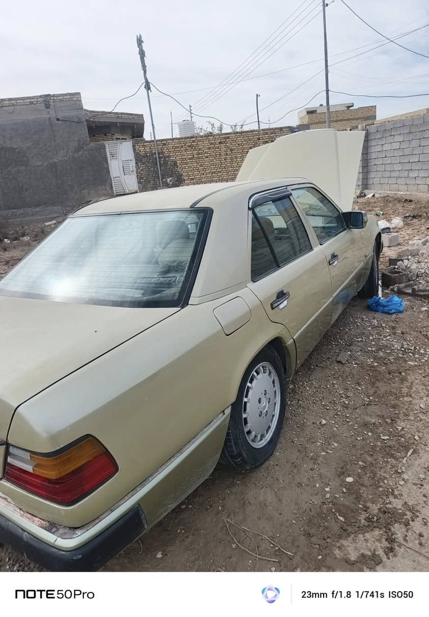 مارسدس دب بلاد 300 مكينه عنكبوت 4 سلندر كير حداده تايرات خير من الله مكانها ناصريه السعر ٥٠وبي مجال  
***********
