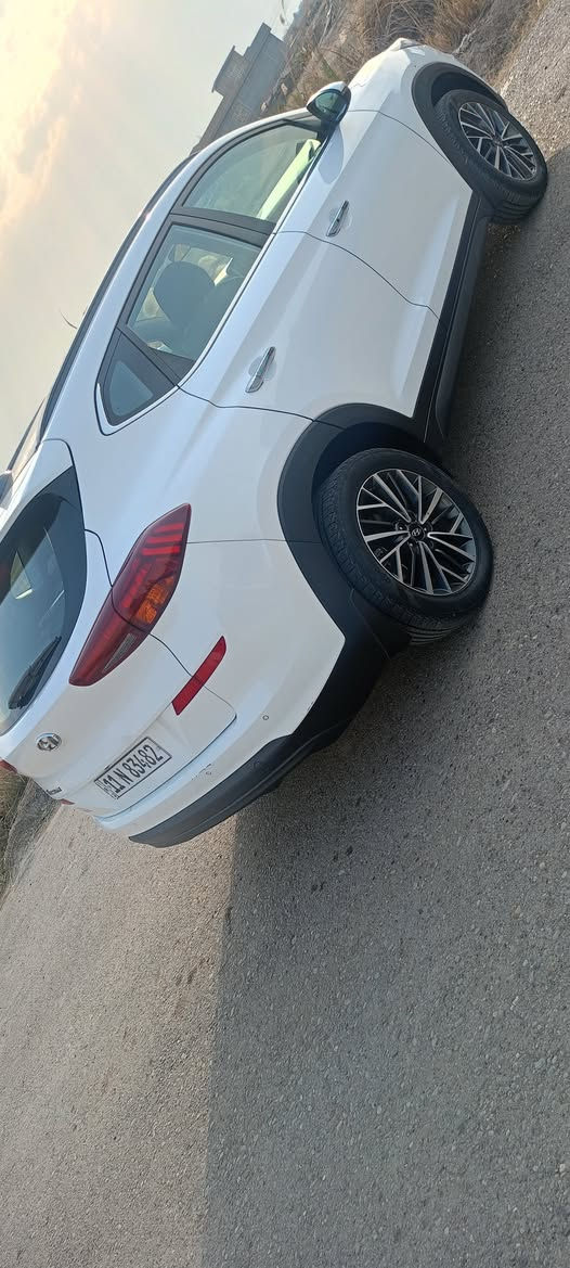 السلام عليكم توسان موديل 2020 خليجي فول مواصفات مكفولة من كلشي سنويه تنتهي 2030 العنوان بغداد التاجي السعر  220 وبيه مجال كلش بسيط اني مكلف بالنشر 
رقم صاحب السيارة
***********
***********
