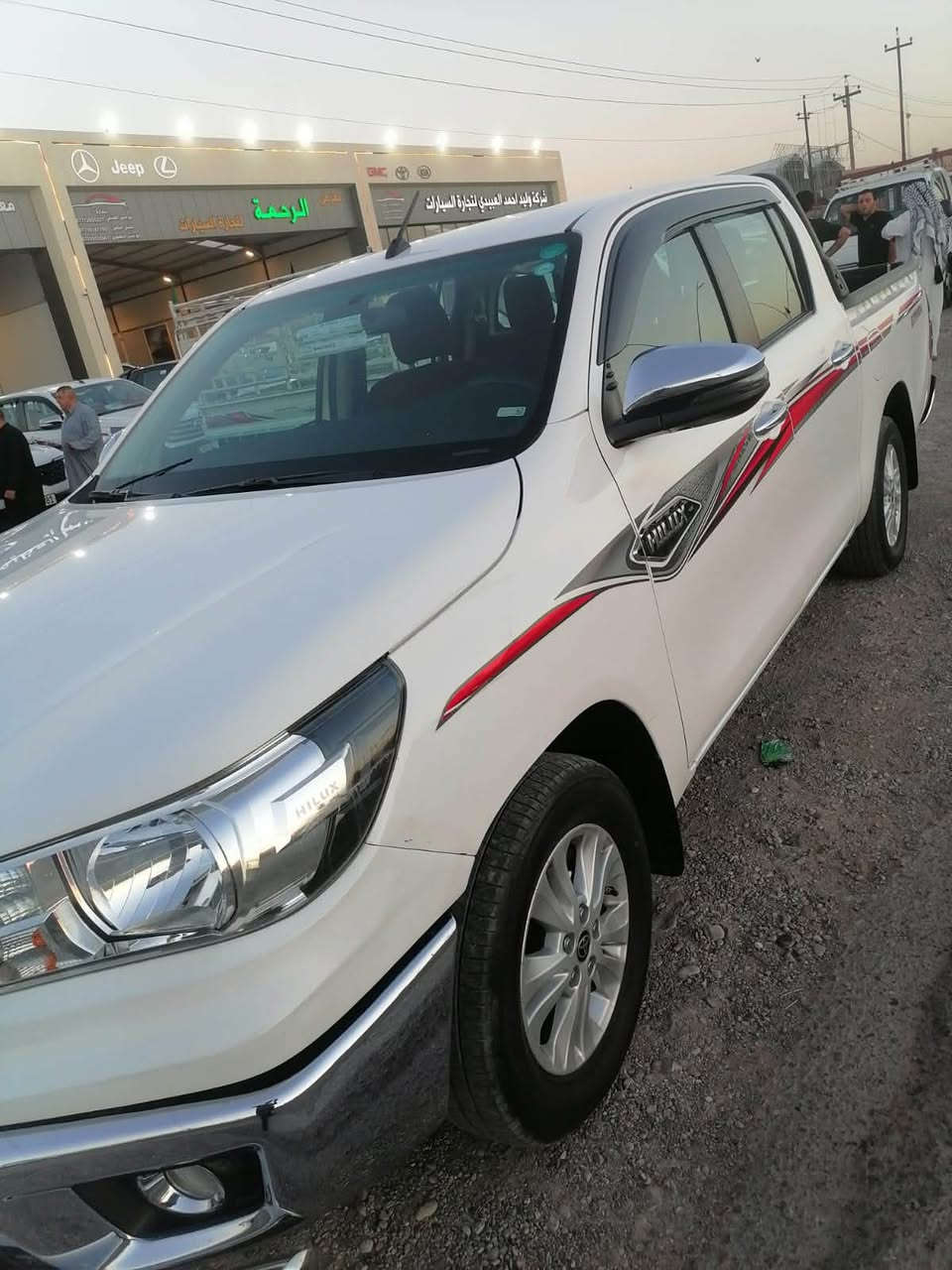 السلام عليكم
تيوتا هايلكس موديل ٢٠٢٤
السيارة نظيفة فول 
مكفولة من الضربة و الصبغ عدا بارد فقط بالجاملغ الامامي بدون فتح 
فول مواصفات ١/١ 
بصمة
تبريد كشنات 
تبريد قطعتين 
شاشة كبيرة 
وبعد المواصفات المعروفة 
السيارة باسمي رقم اربيل الدولي 
تحويل مباشر 
السيارة ماشية ٣٧ كيلو حقيقي 
مكان السيارة ديالى بعقوبة 
للاستفسار ***********
السعر ٢٧٥
