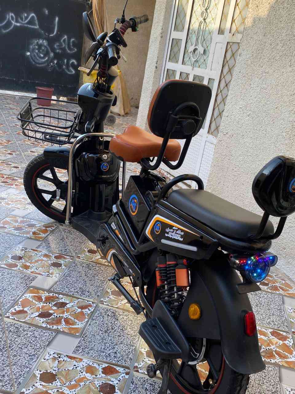 دراجه شحن للبيع جديده استعمال قليل موديل ٢٥ مكانهه ابوغريب الحصوه النصروالسلام السعر    ٣٥٠ مجال بصيط ***********   ***********
