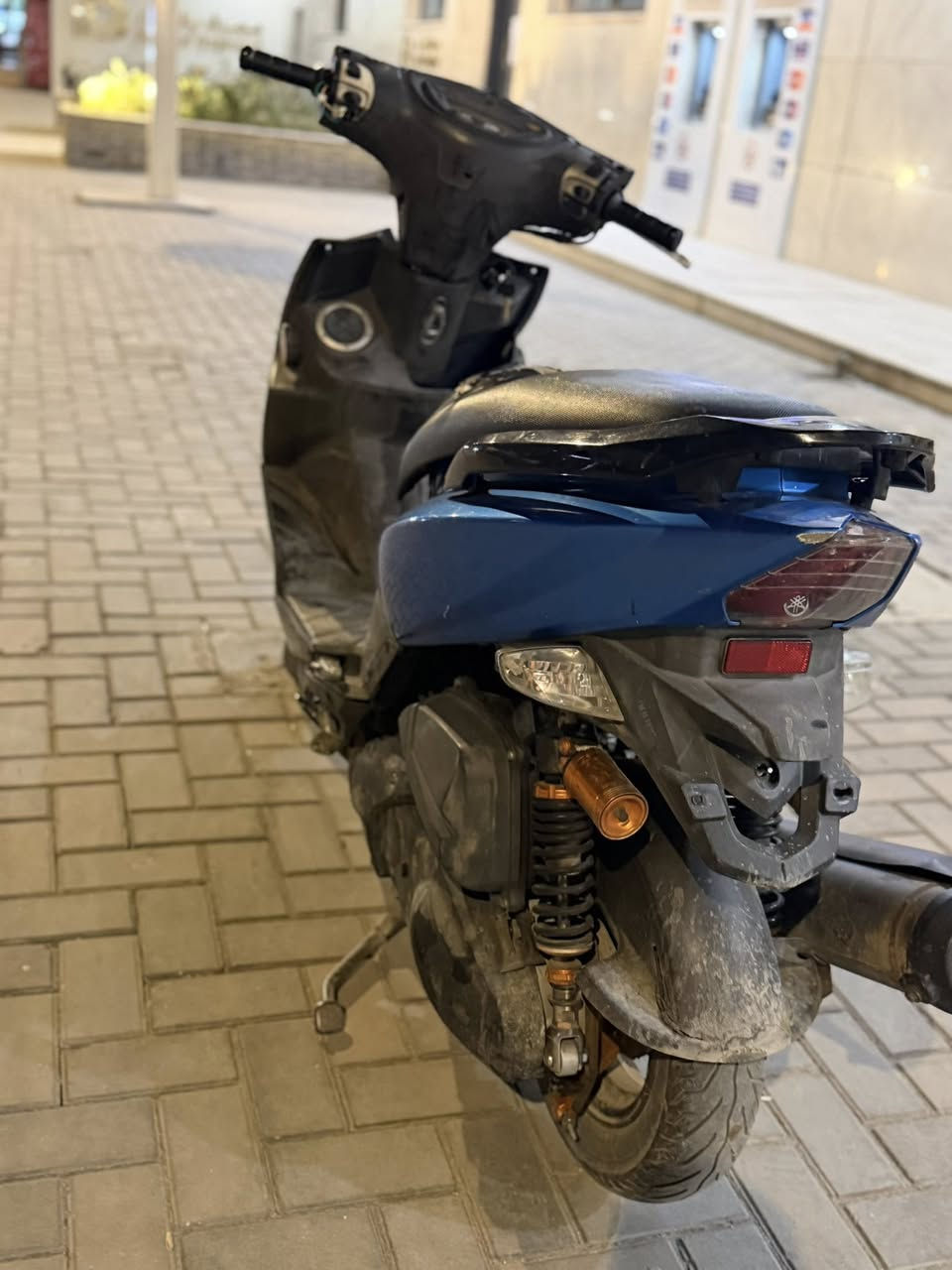 سلام عليكم جي تار مزوده تزويد حلو بيه دبلات خلفي وفراك وبيه دبلات امامي وفلنجه وفج  ملقط ويدات  بريك  نقصه بجمه موجود بس مكسر  المكان كراده السعر ٧٥٠  الرقم ***********
