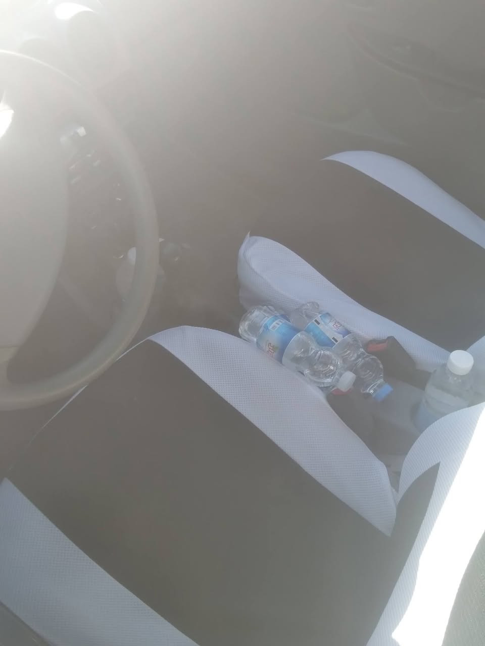 سايبه للبيع رقم بغداد احمر موديل ١٢سنويه عظم كير مكينه نضاف تخم تاير جدد باتري جديد سياره جاهزه مكان بغداد السعر ١٣ هاتف***********
