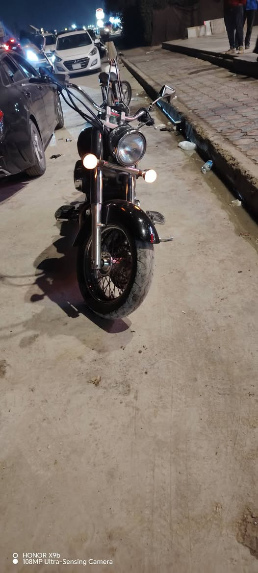 سلام عليكم شادو 400ccكفاله عامة دراجه بدون كمرك فقط مكاتبه /سعر17وبيه مجال  /***********7
