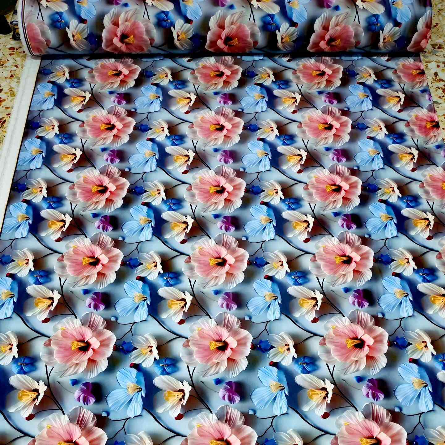 🌹اللهم صلي على محمد وآل محمد🌹
توفر همايون ديجتال اماراتي درجه اولى قطني يجنن🤩🤩

عرض القماش مترين ونص( 2500) 🔥
سعر المتر👈👈 الفين ونص 2500 👉👉

الحجز مراسله الصفحه او واتساب 👈***********
يوجد توصيل لجميع المحافظات 🇮🇶🇮🇶
