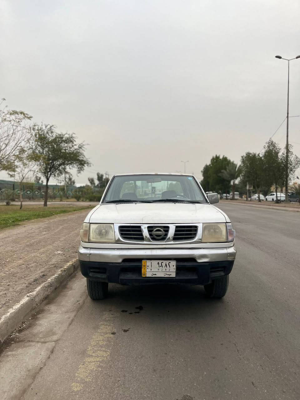 السلام عليكم بيكم نيسان ٢٠٠٢ سعر ٧٥ وبيها مجال ***********
