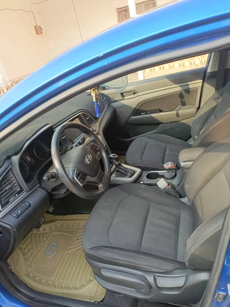 سلام عليكم النتره 2018 امريكي
مكينه 2000 دوش  شرط سونار ملحق بصوره 
تدفه 
تبريد
تدفة كشنات
تحكم ستيرن 
قفل سرعه 
رارد جانبي 

مكان ناصريه سوق الشيوخ 

الاستفسار اتصل عل رقم ( ***********)
