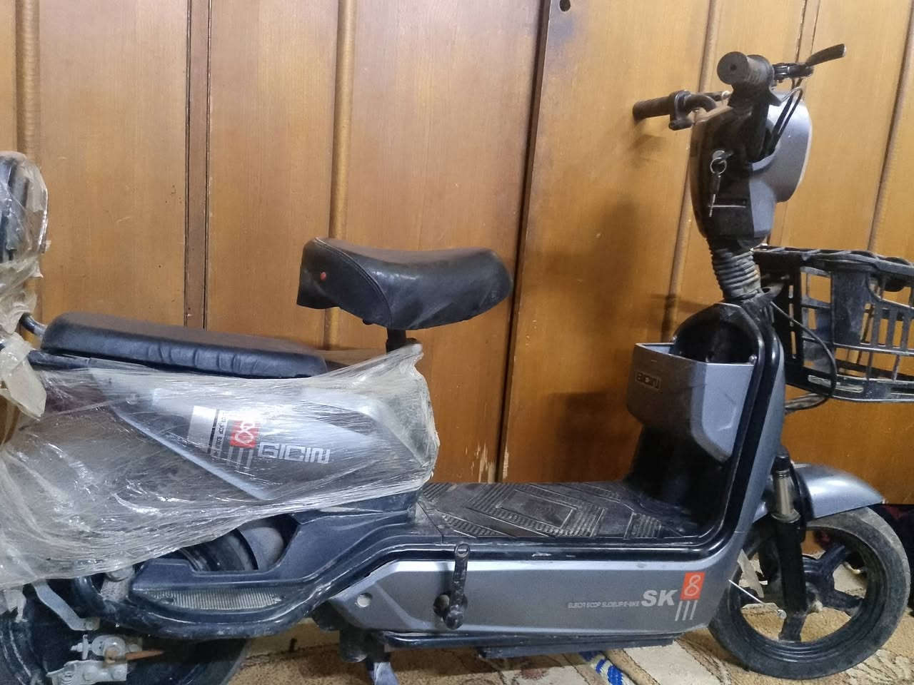 السلام عليك دراجه شحن متروكه بس شغاله عوزه تاير خلفي فقط ابعه هيج السعر ٢٠٠ وبيه مجال


**إذا كنت صاحب هذا الإعلان وتريد حذفه لأي سبب، رجاءا أرسل رسالة إلى الدعم الفني**