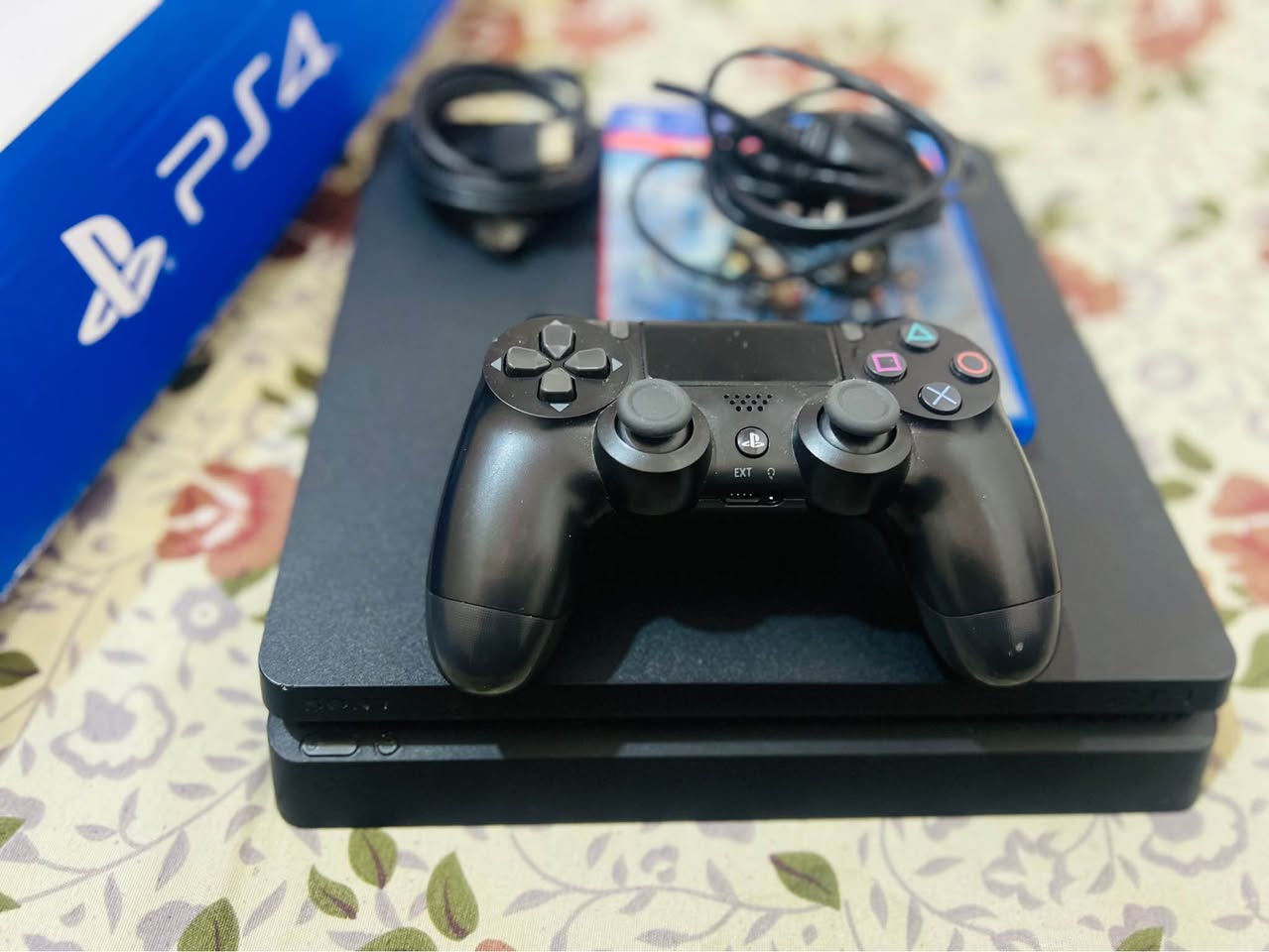 بلي فور سلم ( اونلاين ) 500 كيكا
يحتوي على
قرص gta 5 ( بدون غلاف )
قرص god of war
موجوده لعبة Pes داخل الجهاز
موجوده لعبة RESIDENT EVIL REVELAȚIONS 2
لعبة مصارعه ماعرف اسمها حاذفها اني بس تكدر تحملها بسرعه
نظام 13.02
انتظر اسبوع ويجي عليه تهكير لان نظام 12.52 تهكر
كامل الملحقات ويه الكارتون 
السعر 210 قفل الله شاهد لو ما متوازي عليه ما ابيعه
اكدر اجيبه الك اذا انت بلبصره وقريب على الحيانيه البصرة, العراق


**إذا كنت صاحب هذا الإعلان وتريد حذفه لأي سبب، رجاءا أرسل رسالة إلى الدعم الفني**