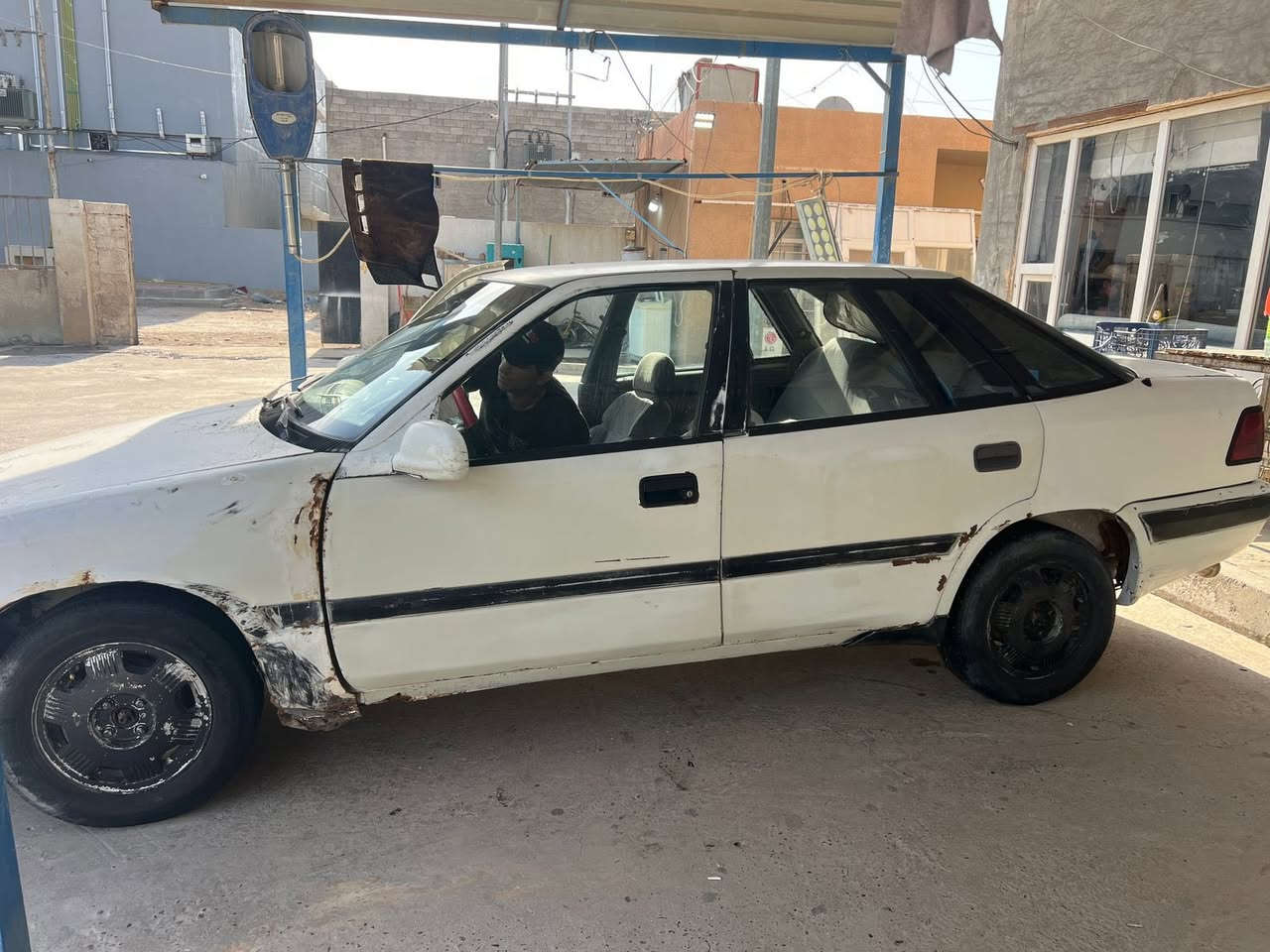 سلام عليكم  دايو اسبرو موديل ٩٦ صاحبها الشرعي موجود كير ومحرك شرط باتري جديد سعره ١٠وبيها مجال بصيط***********
