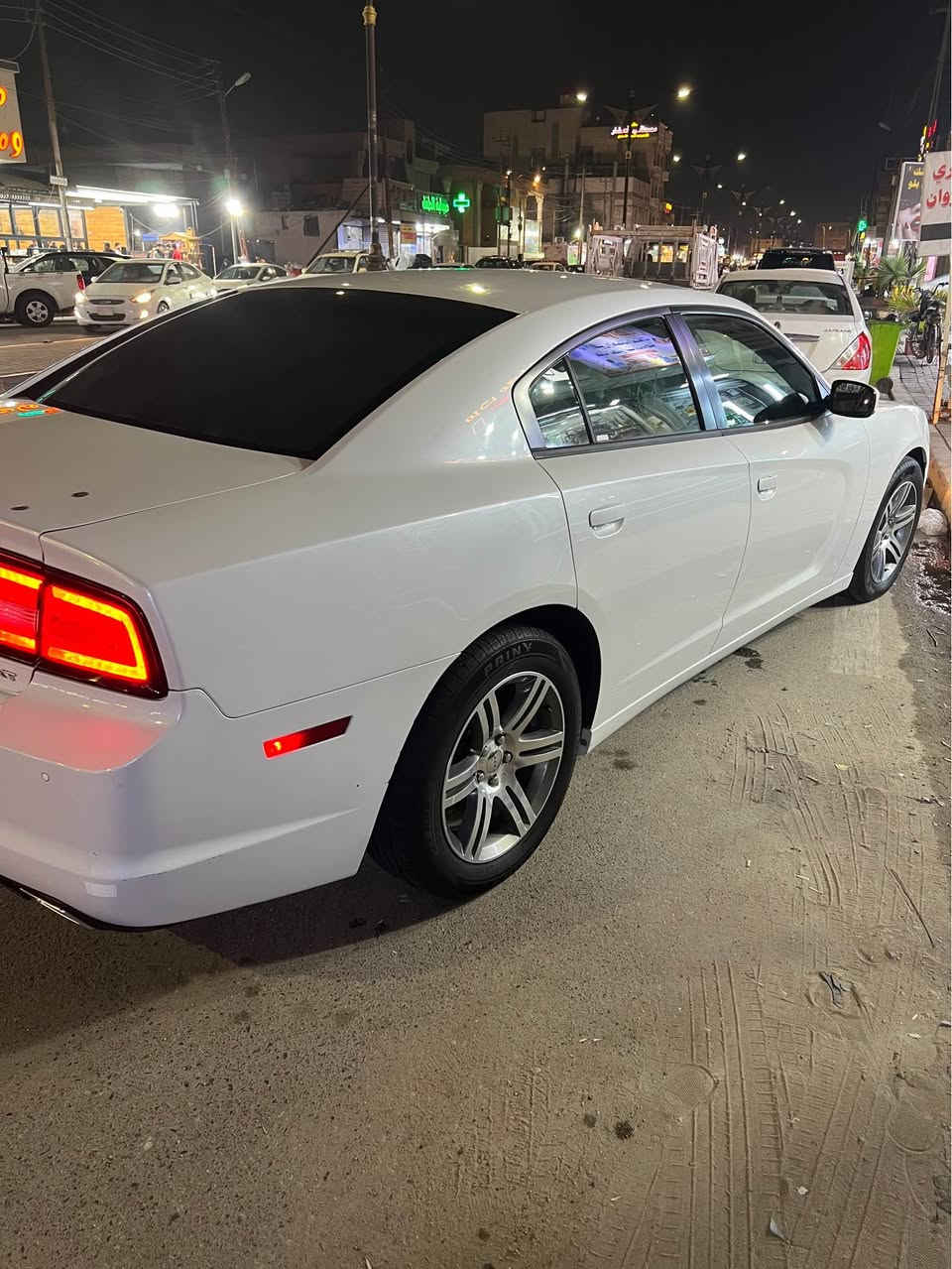 جارجر ١٤ خليجي وكاله العرصات سياره كفاله عامه من كلشي  بيه فقط بارد ٣ أصابع سياره جديده جديده كسر كارتون فول للأخير داخل بيجي هوك خلفي  شاشه جبيره كير ماوس نقطه عمياء رادار ماشيه ١١٠ كيلووو مكينه كير كفاله حداديه تخم تاير كابسن تراييك شرط زيرووو ليدور جديد وبلادي وباسمنه تحويل ثاني يوم سياره عله ايدنه مشتريه من الوكاله مكاني البصره الشراي يتصل *********** Singapore
