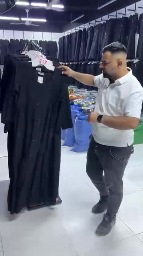 جملة 
الخامه كشمير  تطريز درجه اولى مكفول 
القياسات  2XL. 3XL. 4XL. 5X
سعر الدرزن ( 100الف)


**إذا كنت صاحب هذا الإعلان وتريد حذفه لأي سبب، رجاءا أرسل رسالة إلى الدعم الفني**