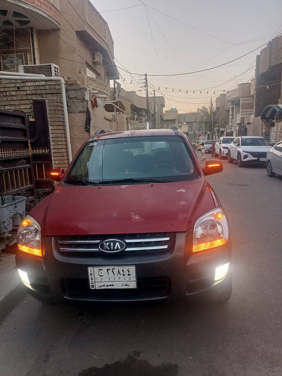 سلام عليكم سبورتج كير عادي 2006خليجي مكفوله 
محرك 200  جراد البنيد الصندوك.    تخم تاير  شاشه   تبريد ريمون.   كشنات. تتفه.   السعر. 88 وبيه مجال حك الجيه ***********
