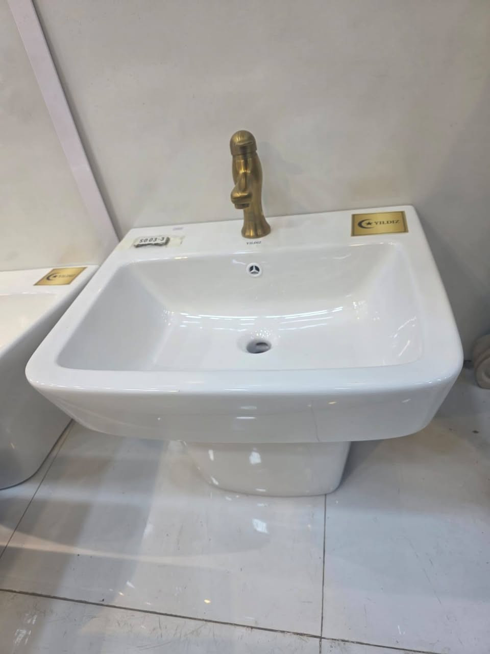 يلدز بكلشي حلو 😍


**إذا كنت صاحب هذا الإعلان وتريد حذفه لأي سبب، رجاءا أرسل رسالة إلى الدعم الفني**