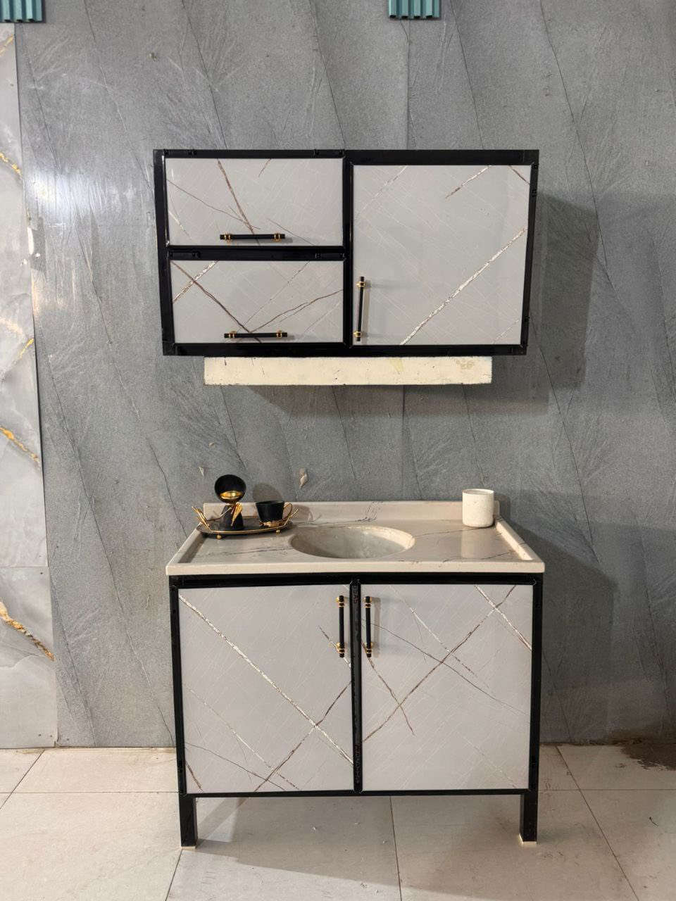 قياس متر 
توجد خدمة توصيل


**إذا كنت صاحب هذا الإعلان وتريد حذفه لأي سبب، رجاءا أرسل رسالة إلى الدعم الفني**