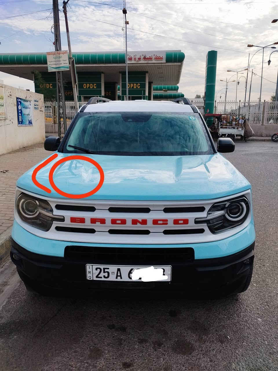 السلام عليكم ورحمة الله وبركاته
سياره فورد برونكو سبورت موديل 23 رقم كركوك سنويه بسمي ماشيه ٩٠٠٠ ميل قفل مركزي مع قفل رمز لفتح الابواب * الضرر چامرلق امامي وجزء من البونيد عالبلاد مصبوغ * 5انواع من القياده مع العديد من المواصفات 
السعر 17000$
للاستفسار *********** كركوك
