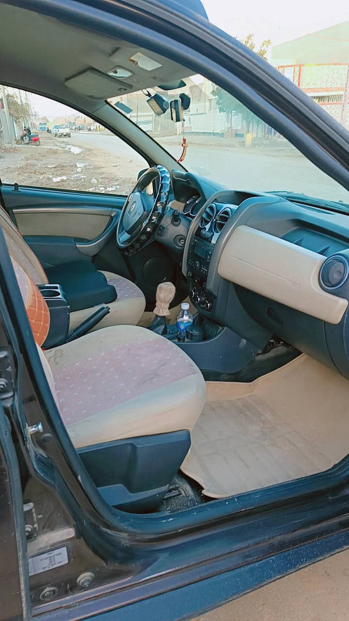 السلام عليكم
 للبيع رينو داستر موديل 2018 استلام الشركة
مكينة 2000 السيارة مكفولة كفالة عامة عد طخ جدا بسيطة بالصندوك رقم بابل ماشيه 31 السيارة حيل جديدة 
السعر 108 وبيها مجال بسيط 
للأستفسار ***********
