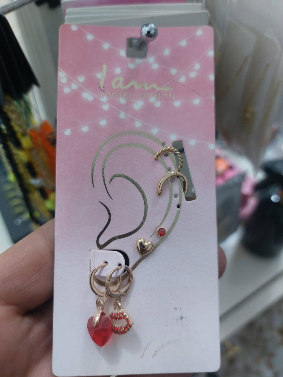 ✨💍 عرض مميز لعشّاق الأناقة 💍✨
وصلتكم تشكيلة جميلة من:
🔸 تراجي
🔸 محابس
🔸 سوارات
🔸 أكسسوارات نسائية
💎 بالة أوروبية
💎 طلاء ثابت وجودة ممتازة
💎 موديلات أنيقة تناسب كل الأذواق
🔥 العرض الخاص:
🔹 القطعة فقط 1000 دينار
🎁 والمفاجأة:
اشتري 5 قطع وخذي قطعتين هدية 🎁✨
فرصة حلوة حتى تاخذين موديلات أكثر بسعر مناسب 😍
📍 العنوان: بابل – الحلة – البكرلي
📍 مقابل/قرب مدرسة بردى
📱 للاستفسار والطلب واتساب:
***********
🌸 حجابات وكوزمتك الهادي  
أناقة… جودة… وأسعار ترضي الجميع 🌸
