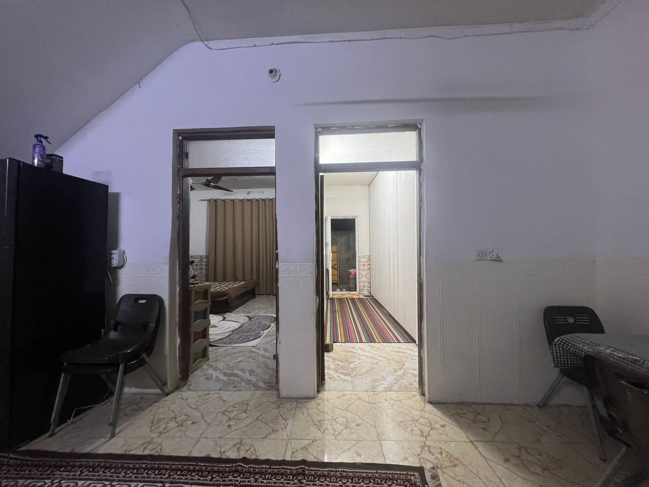 بيت 225 متر
سند 25 كفائات السيديه 
كامل جميع الخدمات 
يحتوي غرفتين نوم ومطبخ وصاله واستقال وترك عدد 2
حمامات 3
رقم الهاتف ‭0772 550 1718‬
