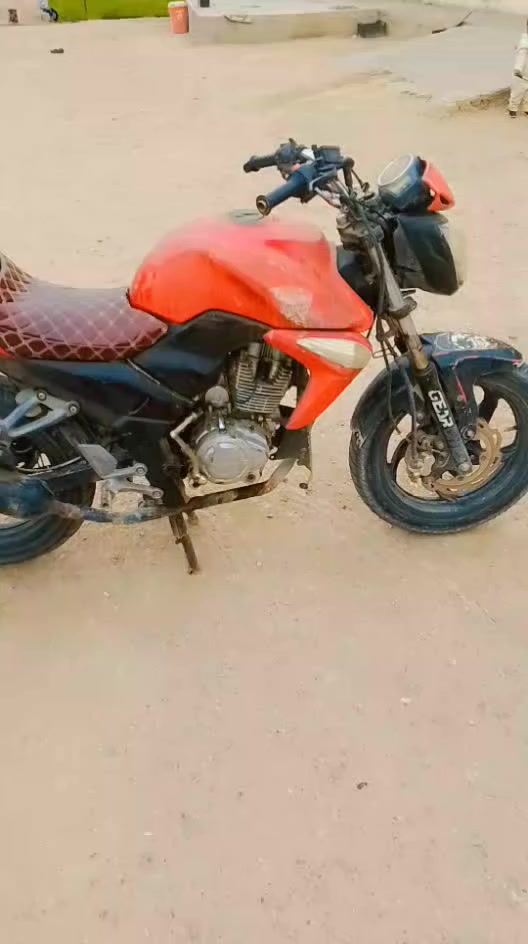 سلام عليكم دراجه سايم بطحه للبيع محرك ام تيار دراجه حلوه او اذا اكو مراوس عادي سعر 400 او بيه مجال مكاني الانبار جزيرت الخالدي قرب جسر الياباني للستفسار ‏‪***********‬‏
‏‪***********‬‏
