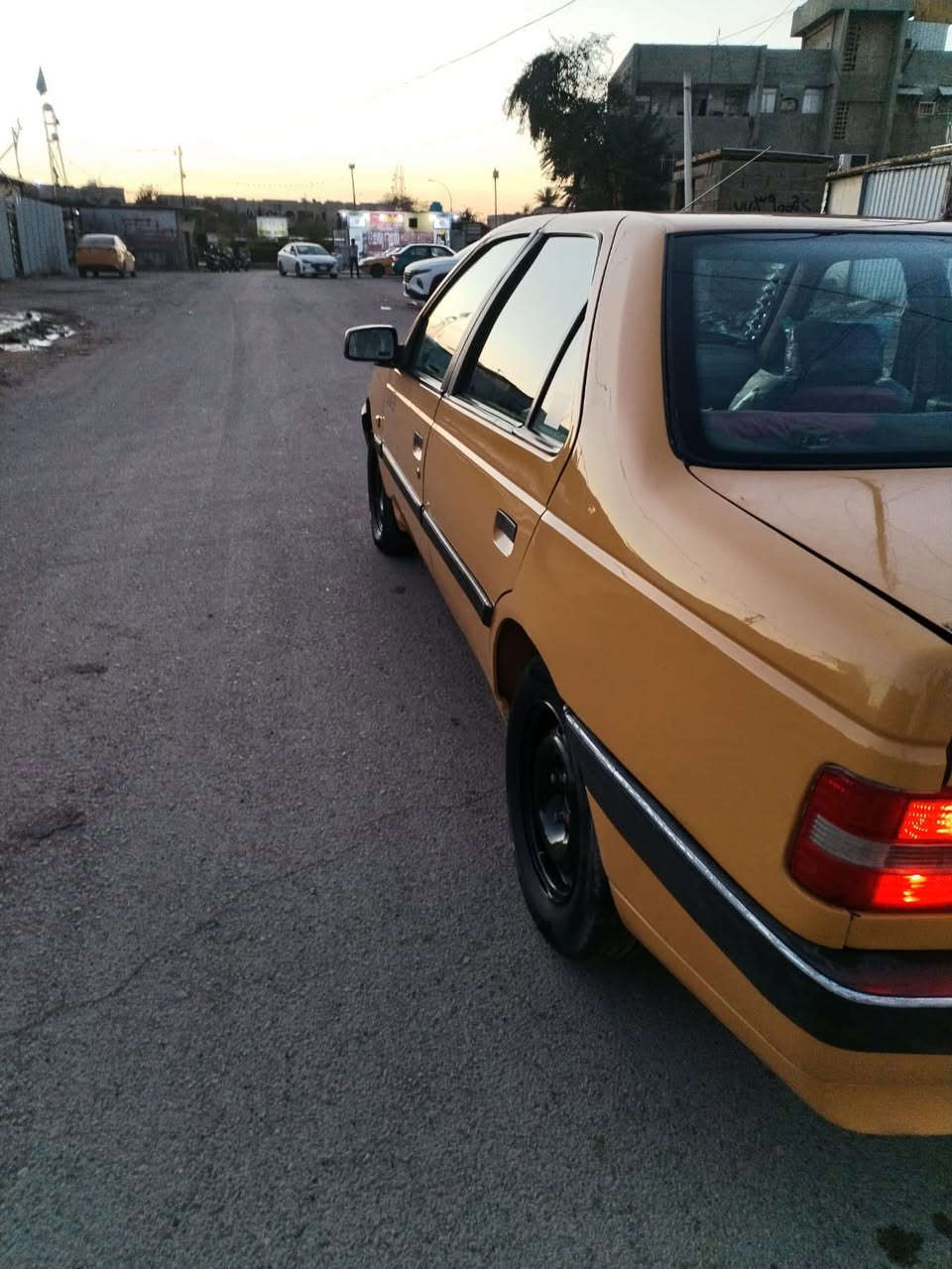 السلام عليكم سياره البيع بيجو لميس موديل 16مكفوله كفاله عامه صدر امامي خلفي جديد تخم تاير جديد كير مكينه تبريد شغال اي نقص مابيه السعر 55وبيه مجال بصيط رجان الجاد يتصل ***********
