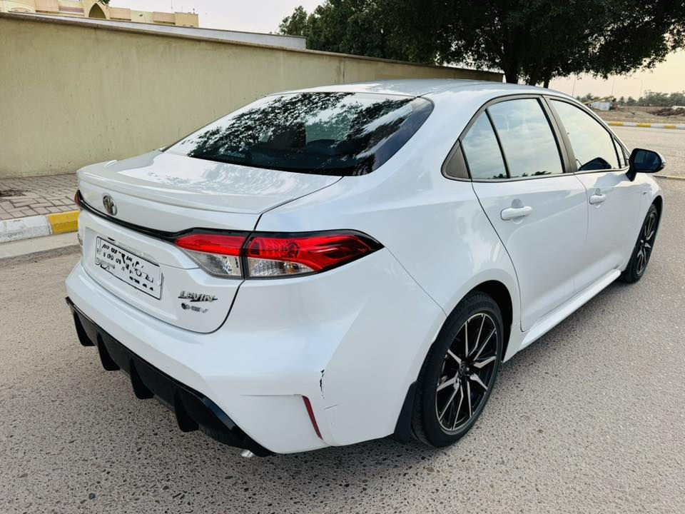 السلام عليكم
كوريلا هايبرد 2024 لون ابيض رقم بغداد ماشية 24 الف قابل للزيادة شكل امريكي s رياضي بوضع الشركة مواصفاتها معروفة للبيع بسعر 152$وبيها مجال للشراي  للتواصل وتساب ***********
