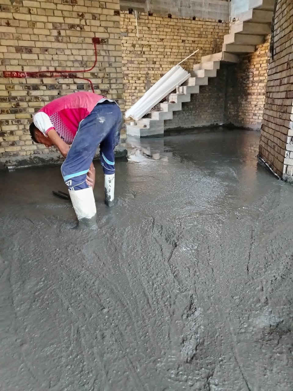 يالله سلام عليكم يوجد كادر خباطه صب بيوت وتنضيف بيوت وحدل وتربيع بااسعار مناسبه وشغل يرضي الله مراسله الصفحه او الاتصال ***********
