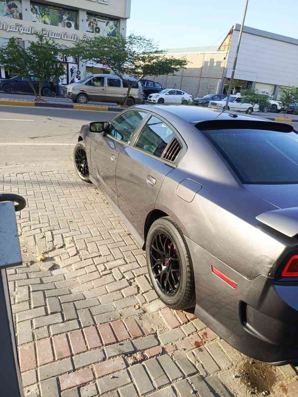 السلام عليكم للبيع جارجر موديل 13 اصل كندي فول فول مكينه 8 سلندر
رقم بصره  حادث جاملغ وبنيد سعر 138 وبيها مجال عنواني بصره  ***********
