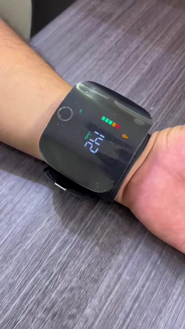 💙📟 راقب ضغطك بسهولة من بيتك!

جهاز رقمي بشاشة واضحة يعطيك قراءة دقيقة للضغط ونبض القلب خلال ثواني ⏱️

نفخ تلقائي + إيقاف ذاتي لراحة أكبر 🔋

يعمل على البطارية أو الشحن 🔌

خفيف وعملي… خلي صحتك دايمًا تحت السيطرة! 💪


**إذا كنت صاحب هذا الإعلان وتريد حذفه لأي سبب، رجاءا أرسل رسالة إلى الدعم الفني**
