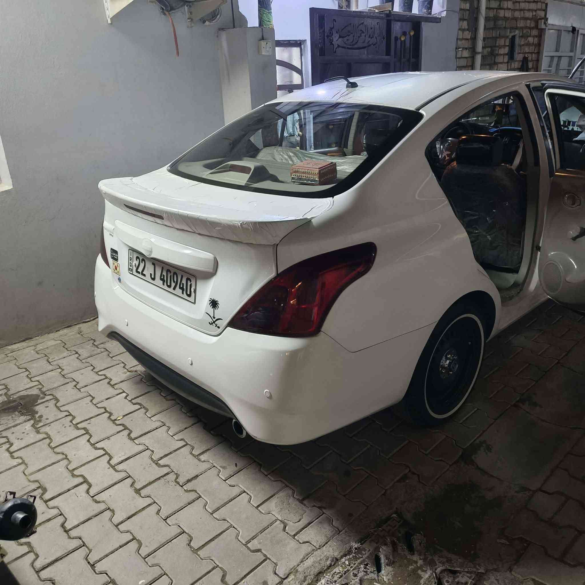 ***********
نيسان سني هندي بليته زركه2019
السعر٩٧
بيها ٣ قطع صبغ، دعاميه خلفيه واماميه أثر فابلون
