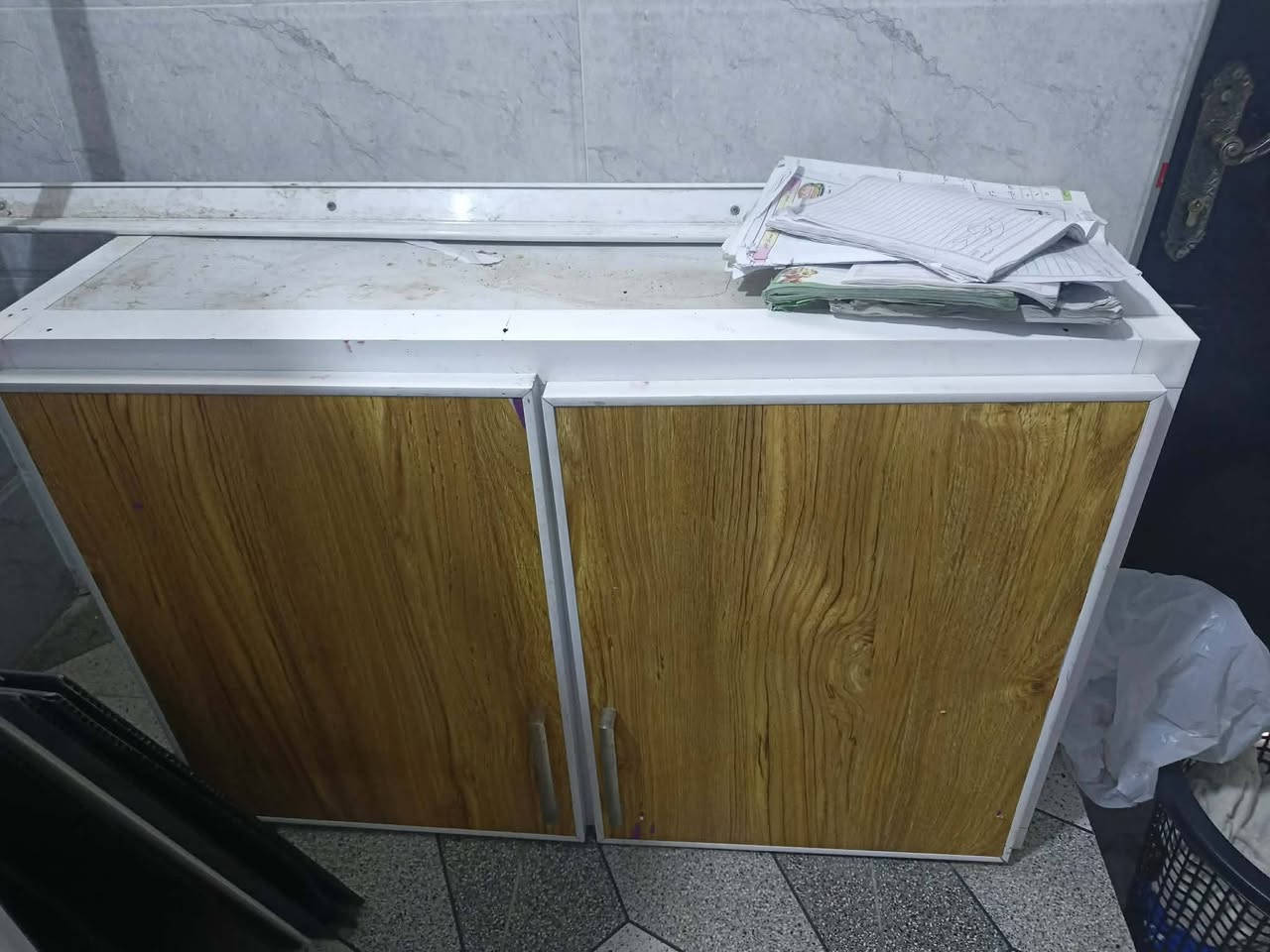 كاونتر للبيع نضيف حيل سعر 90قفل 
موصل الايسر حي البنوك


**إذا كنت صاحب هذا الإعلان وتريد حذفه لأي سبب، رجاءا أرسل رسالة إلى الدعم الفني**