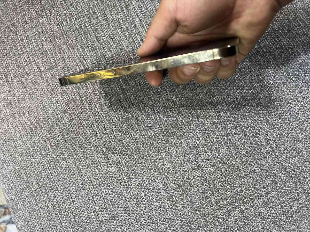 مستخدم ايفون 13pro max
ذاكرة 256GB بطارية 73 سعرة قفل 600 الف بدون عملة هاتف ☎️ ***********

