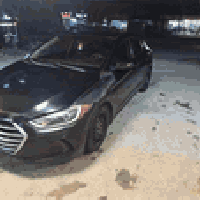 Elantra    Hyundai 2018 امريكي رقم بغداد سياره بيها قطعتين ضربتها ربع ...