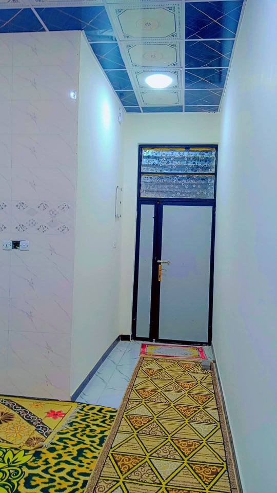 عد الله اوقاتكم بكل خير 🌹
***********

عن توفر بيت للبيع  🏡
#مساحة  ١١٥ متر 
طابو زراعي عراقي اصولي ابو الكاع موجود حين يرزق 
يحتوي البيت على 🌟
غرفه نوم 2♦️
ديوان♦️
مطبخ
صاله كبيره ♦️
صحيات داخلي وخارجي♦️

#البناءجديد  درجه اولى 
منطقه هدوئ
 ومتوفر بيها
جميع الخدمات  ماء كهرباء 
مدارس حكوميه ومدارس اهليه 
شارع ١٠  متر 
#السعر /68 وبي مجال قليل 
#العنوان : بصره ابي الخصيب    كوت ثويني يم جامع التقوه 

للاستفسار يرجى الاتصال
على الرقم *********** البصرة, العراق
