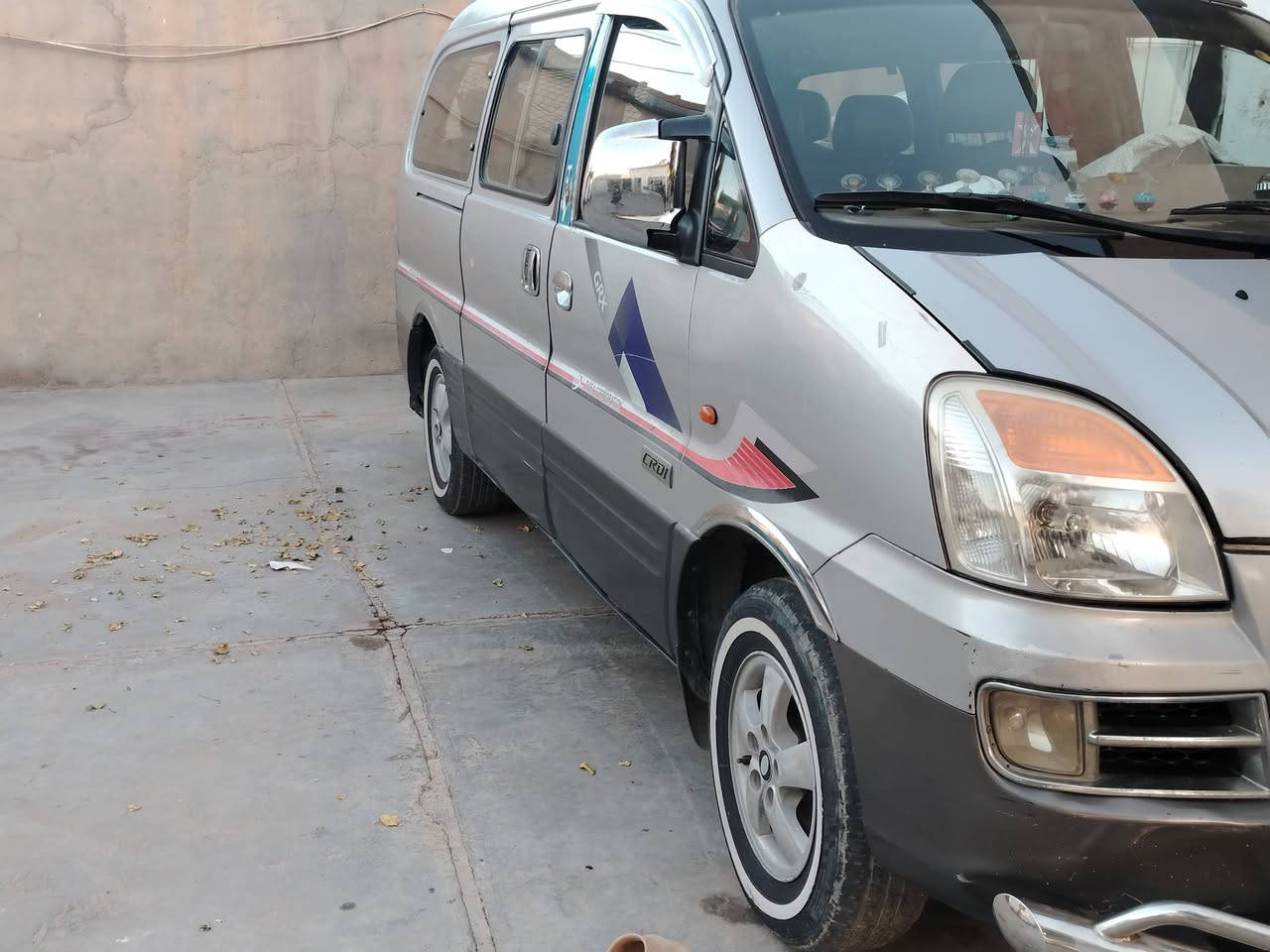البيع ٢٠٠٧ جاهزه مسكر كير عادي تبريد شواصي معمرات ٨٥ وبيها مجال قليل التصال ***********
