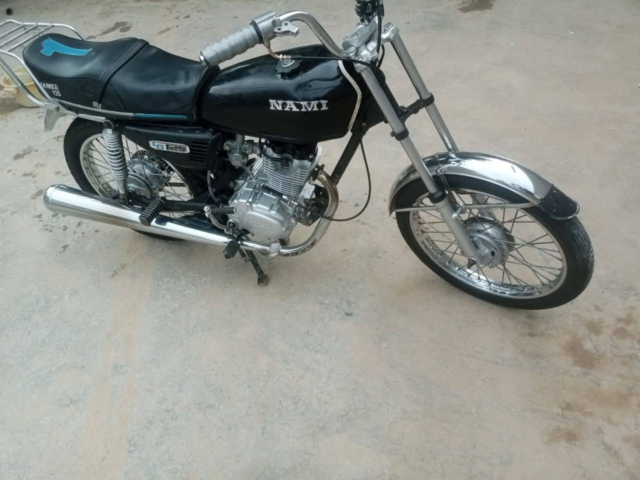 السلام عليكم دراجه للبيع كلك نامه محرك برغي ما مفتوح السعر خاص
‏‪0788 565 1267‬‏
