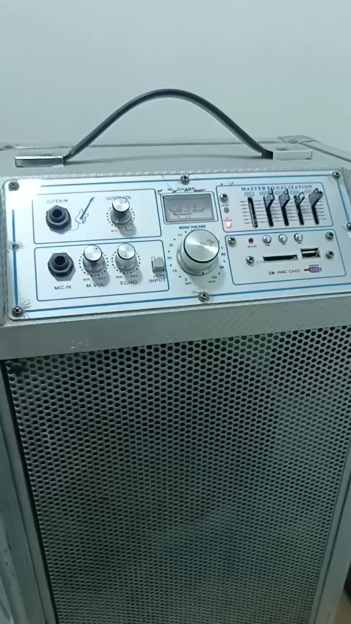 السلام عليكم ديجي للبيع متروك مااعرف شبي السعر 50 الف. مكاني بغداد الكماليه ماعندي توصيل ***********
