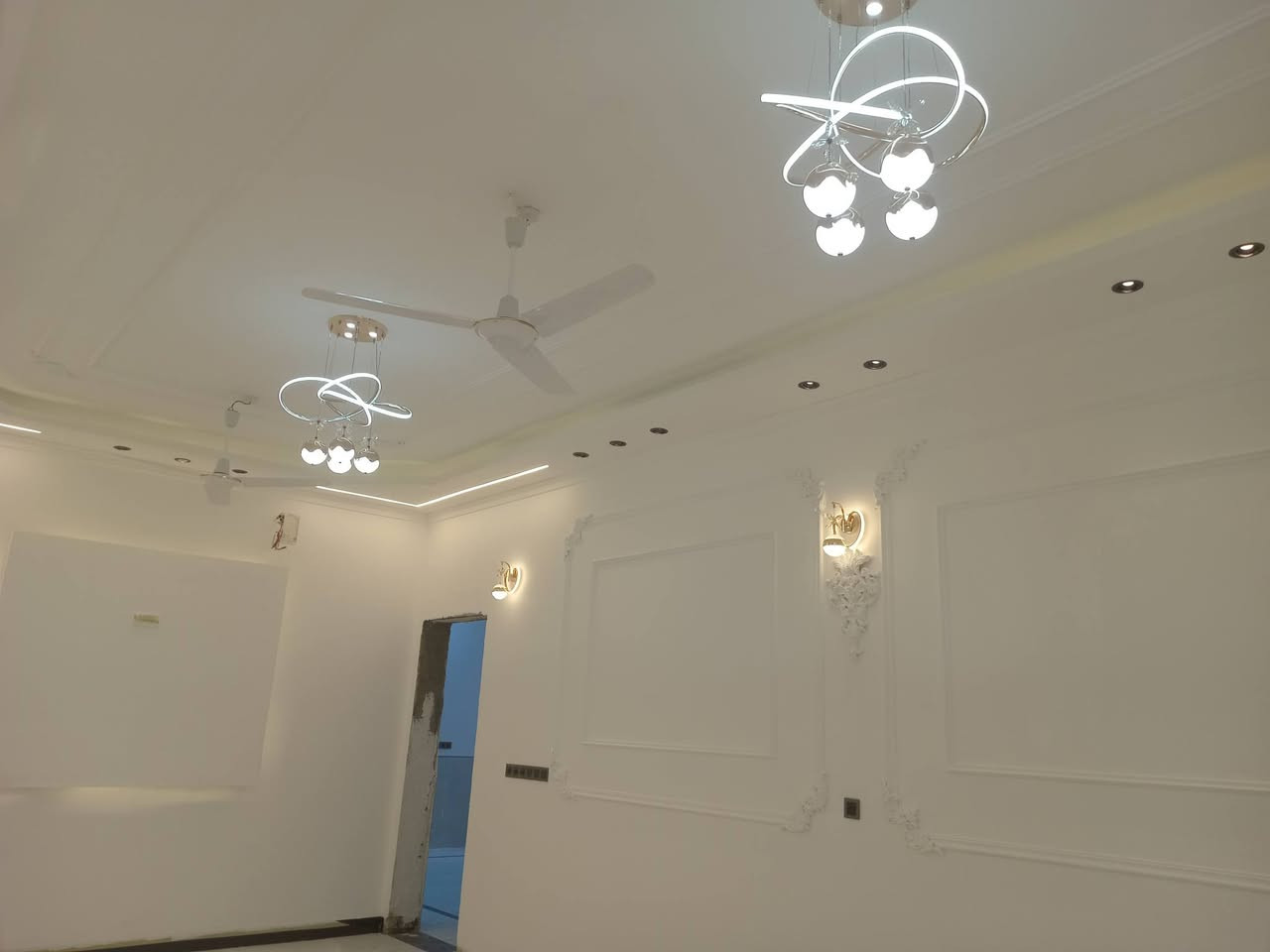 السلام وعليكم
علي الكهربائي
بوري
سيمنز
ضهري
منضومات كمرات
***********
