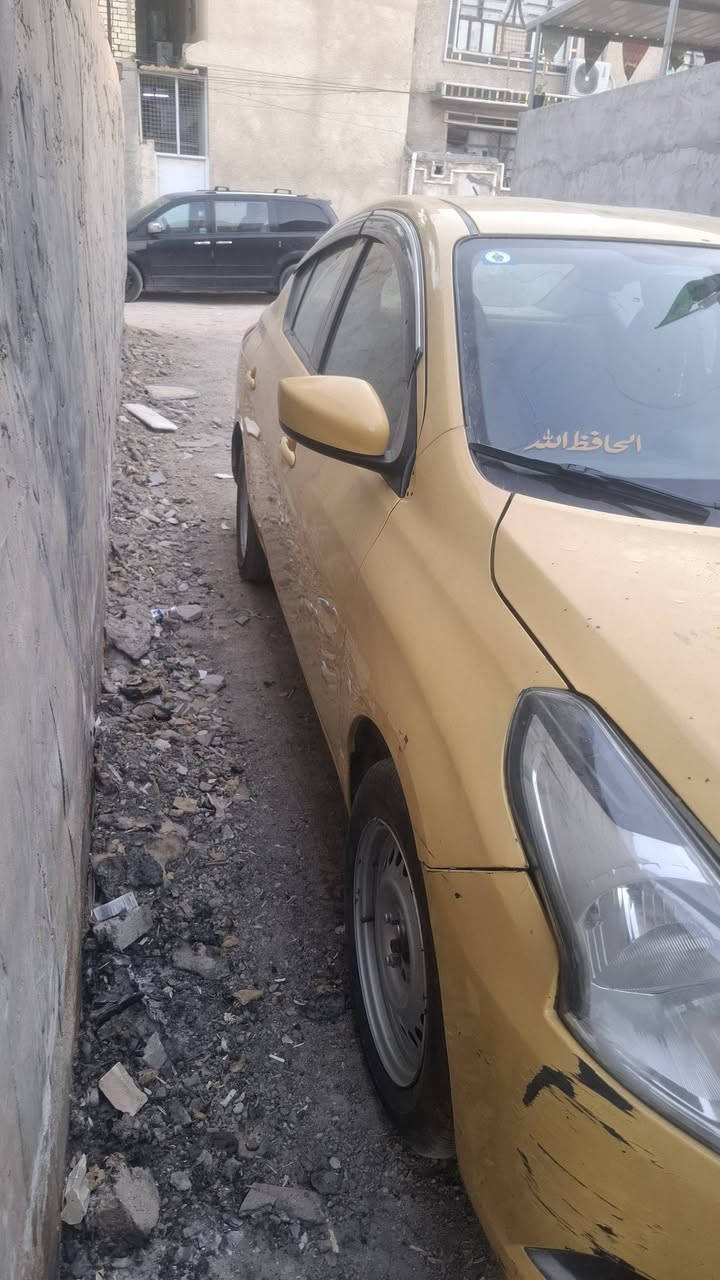 اسلام عليكم نيسان فيراسا 
موديل ٢٠١٩ 
سنويه جديده 31 
هزه جديده 
هيئه جديده 
تبريد 
كير مكينه خير من الله 
رقم. جديد. نكليزي 
باسمي تحويل ثاني يوم 
مكاني بغداد زعفرانيه 
عارضهه 85 ورقة 
***********
