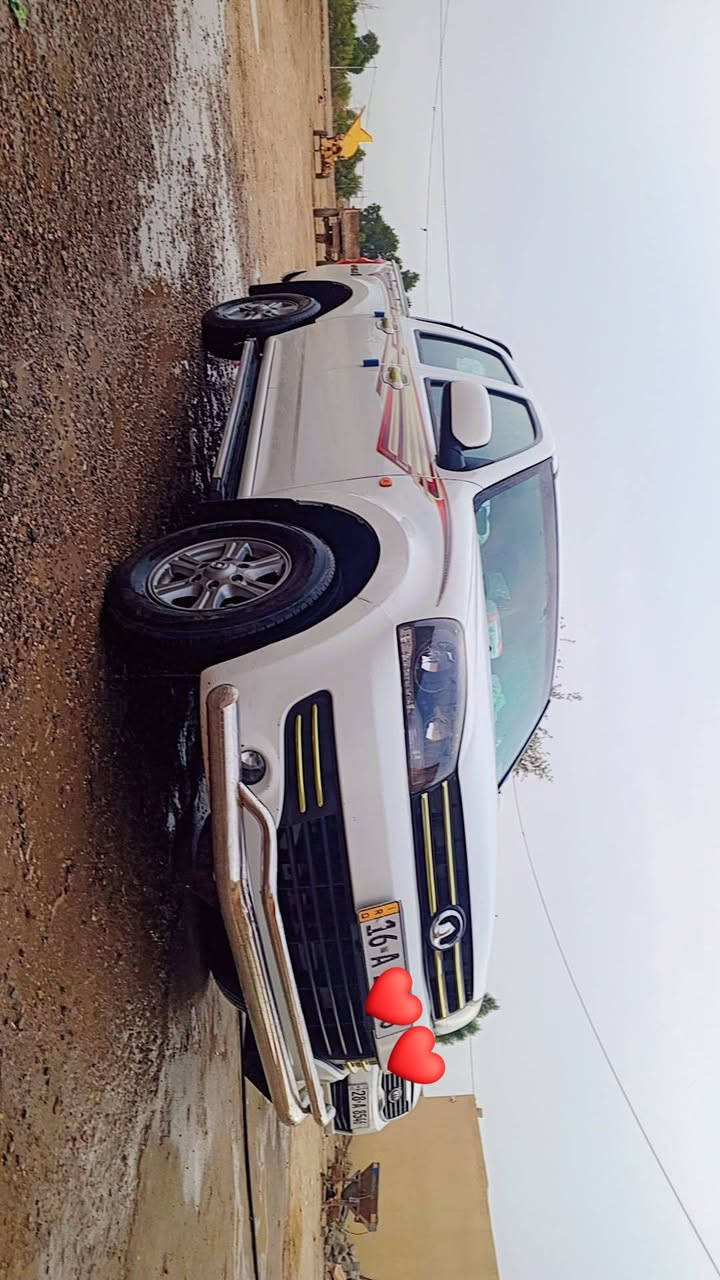 سلام عليكم ورحمة الله وبركاته..
سيارة كريت ويل مديل 
2020
سنويه ل30 مدور ثاني يوم 
سياره نضيفه حيل مامشيه هويه 
بيه كارت ب باب الوره سايق
مكان الديوانيه قضاء شنافيه 
لاتصال على رقام ‏‪***********‬‏او  ‏‪***********‬‏
