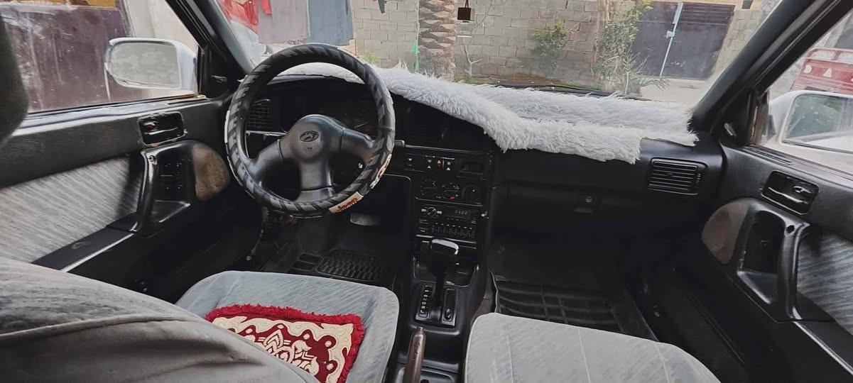 النترا دمعه موديل 93كفاله من كلشي محرك كير حداديه كهربائيات تبريد كلشي بيها شغال ترايك للبصره سعرها 28 بيع مستعجل شراي يجي خاص ***********
